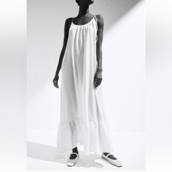 Elegant White Maxi Dress - Picture 3 of 11